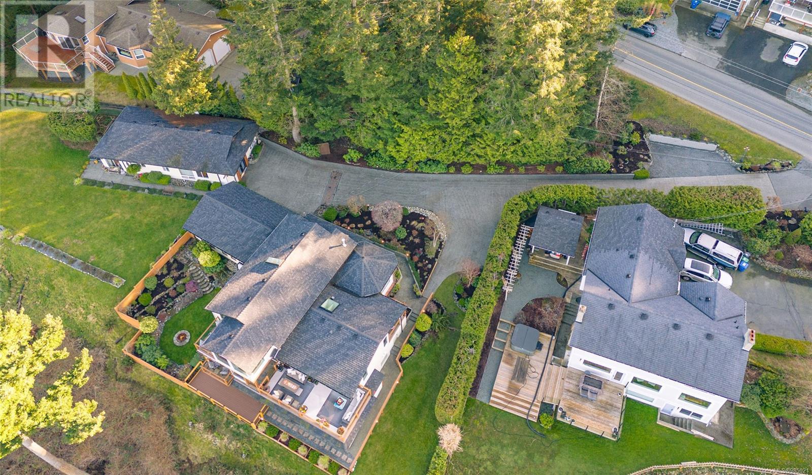 5060 Lost Lake Rd, Nanaimo real estate listing 985021
