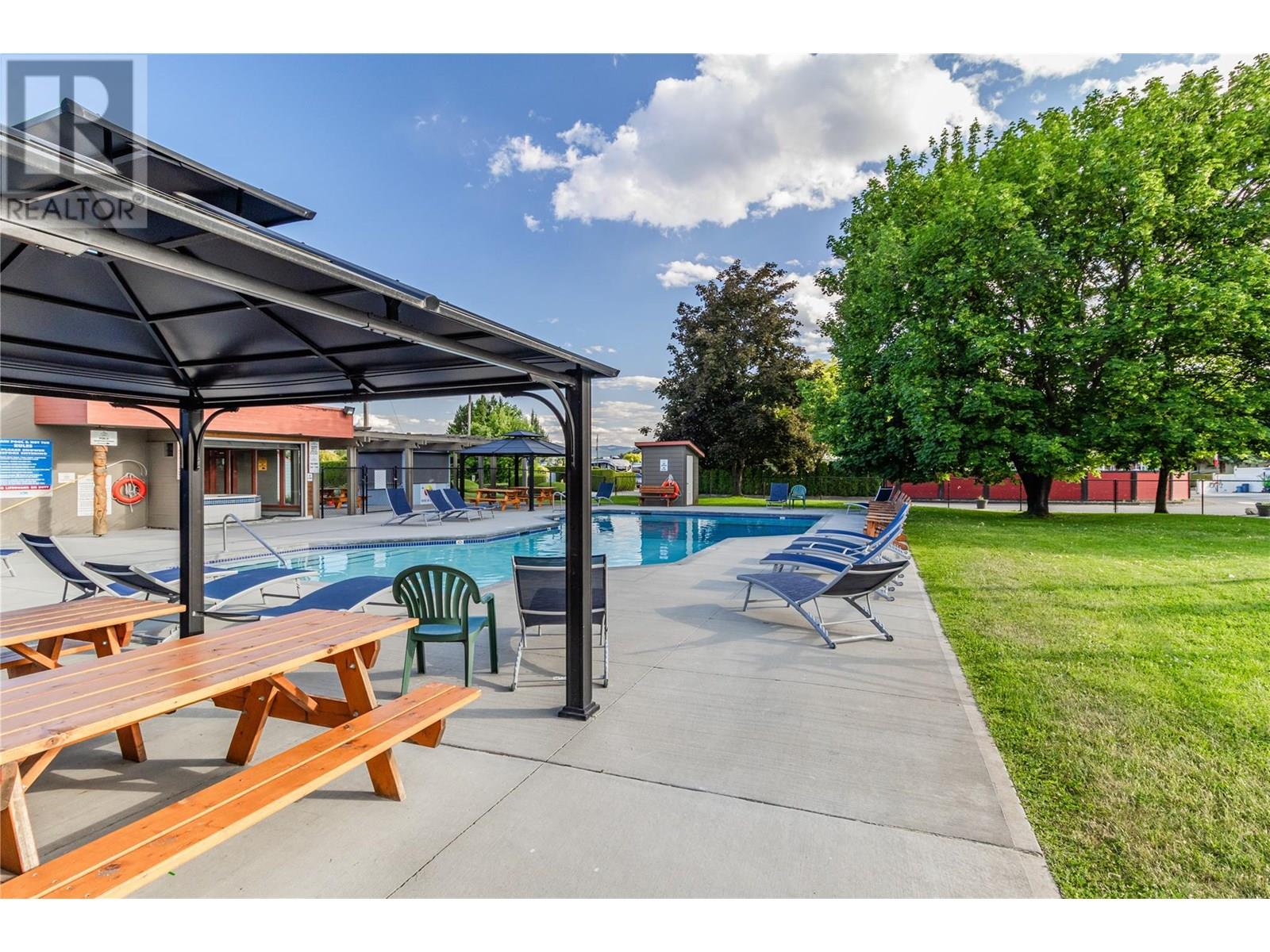 3303 415 Commonwealth Road, Kelowna