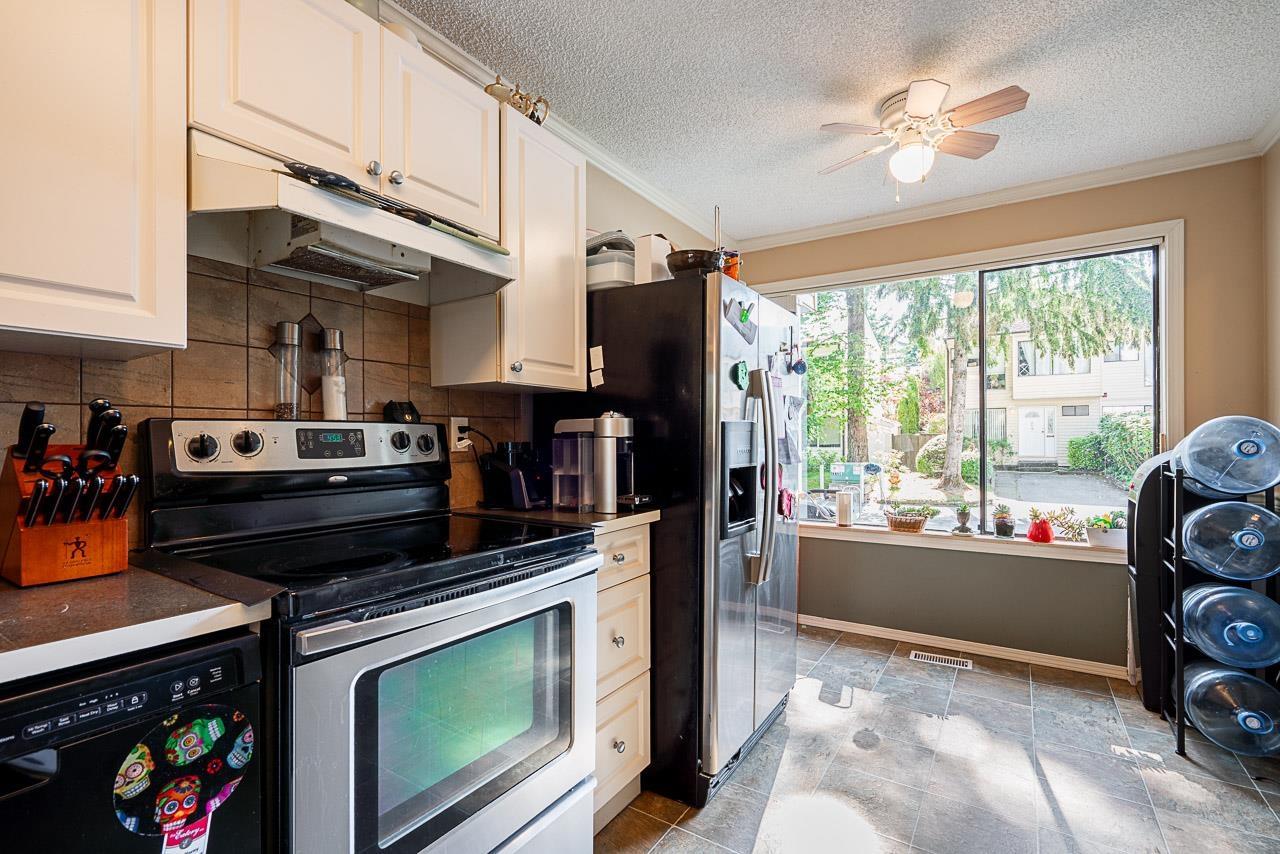 Photo 18 of 37 9348 128 Street, Surrey BC