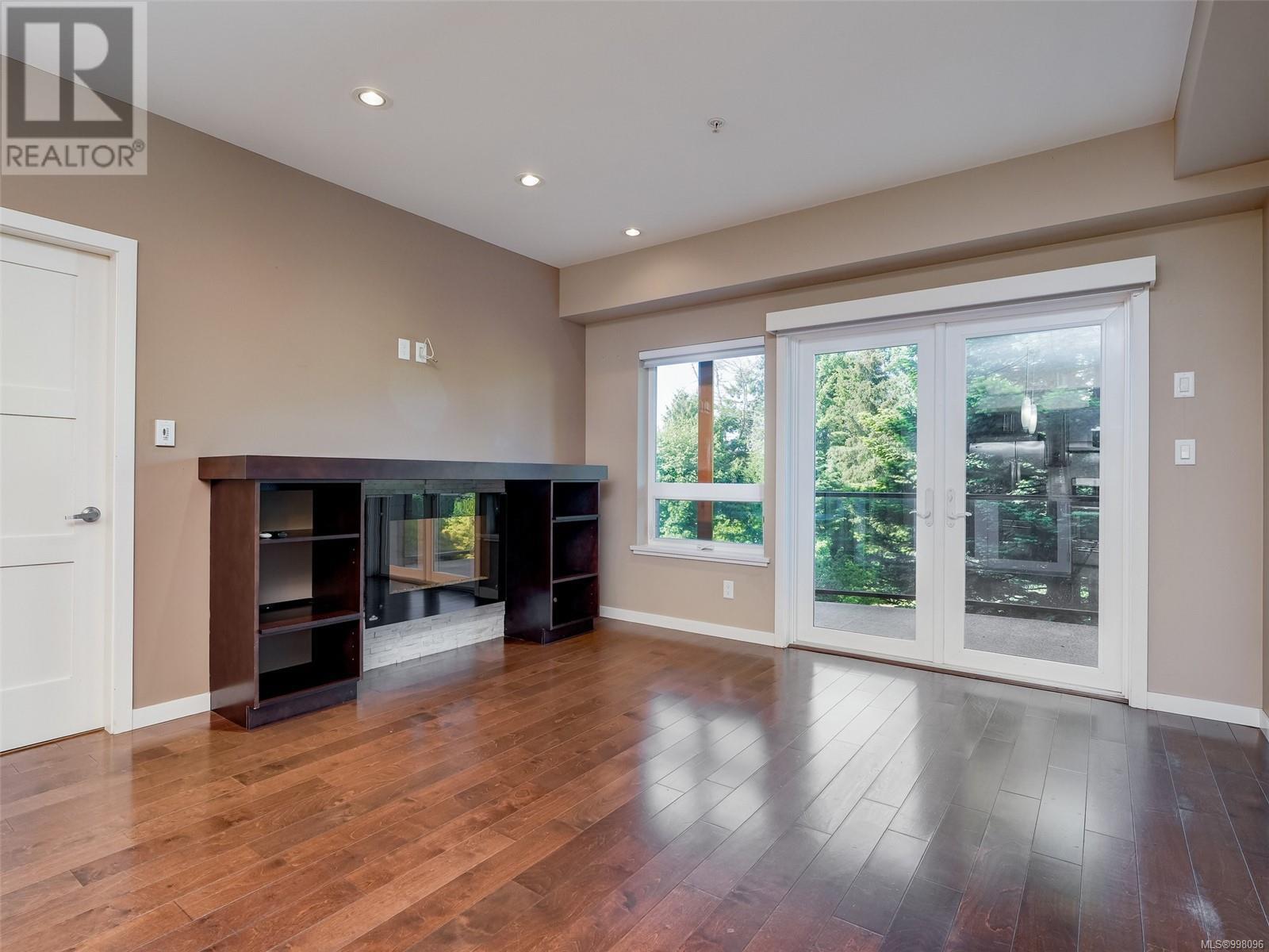 Photo 3 of 305 6591 Lincroft Rd, Sooke BC