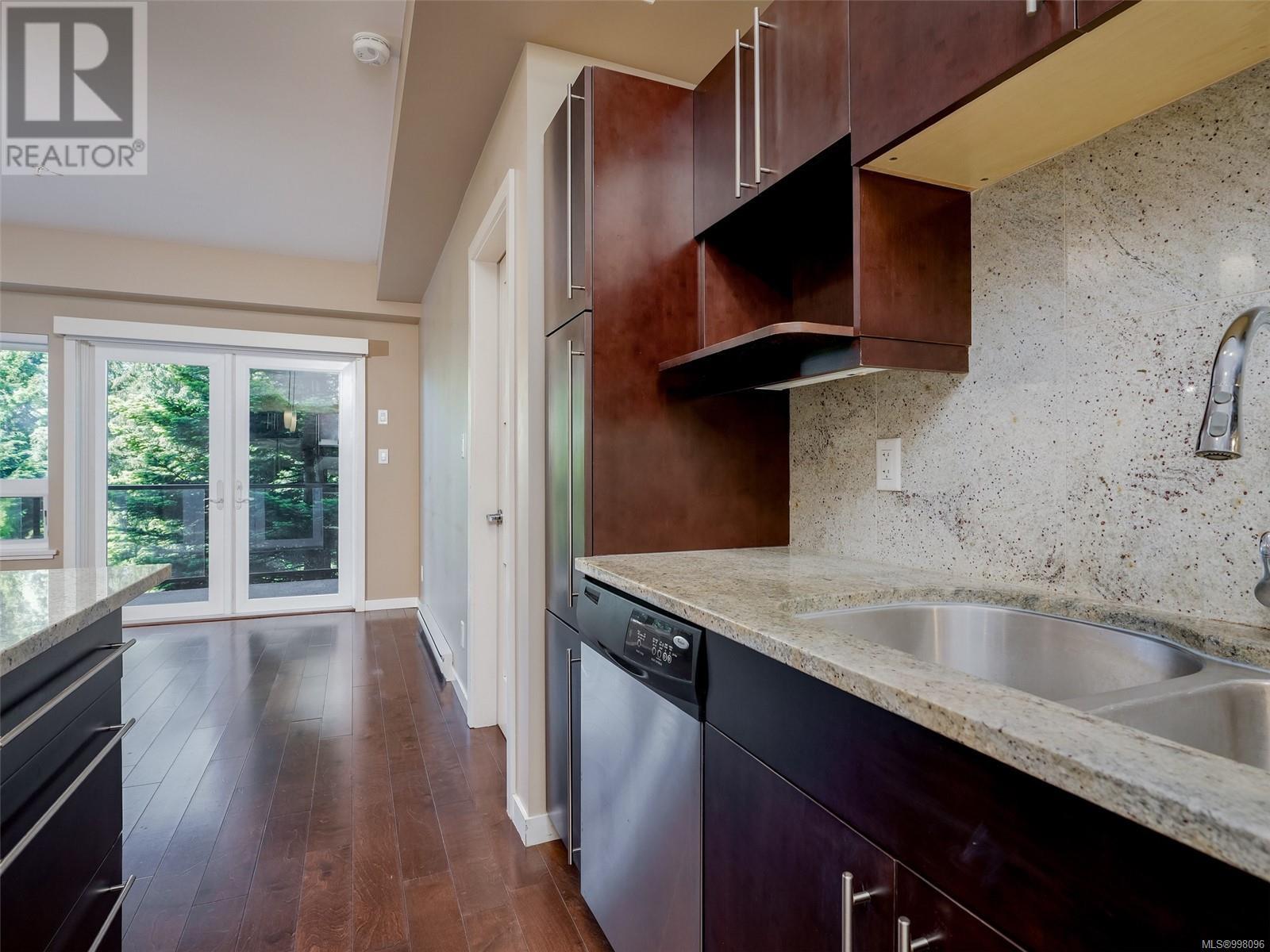 Photo 13 of 305 6591 Lincroft Rd, Sooke BC