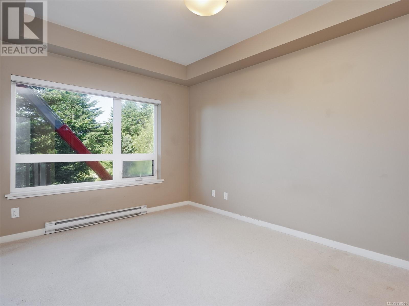 Photo 14 of 305 6591 Lincroft Rd, Sooke BC