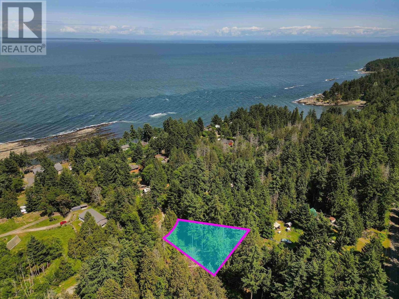 568 AYA REACH ROAD, Mayne Island