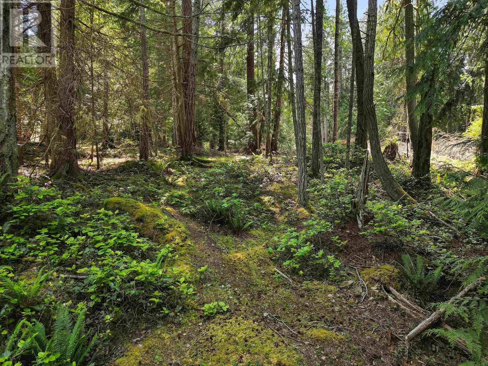 568 AYA REACH ROAD, Mayne Island