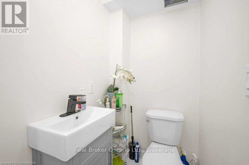 Photo 19 of 109 Arthur Street, Brantford ON