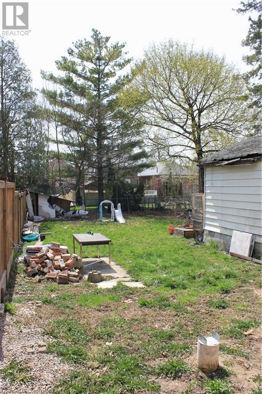 Photo 18 of 109 Arthur Street, Brantford ON
