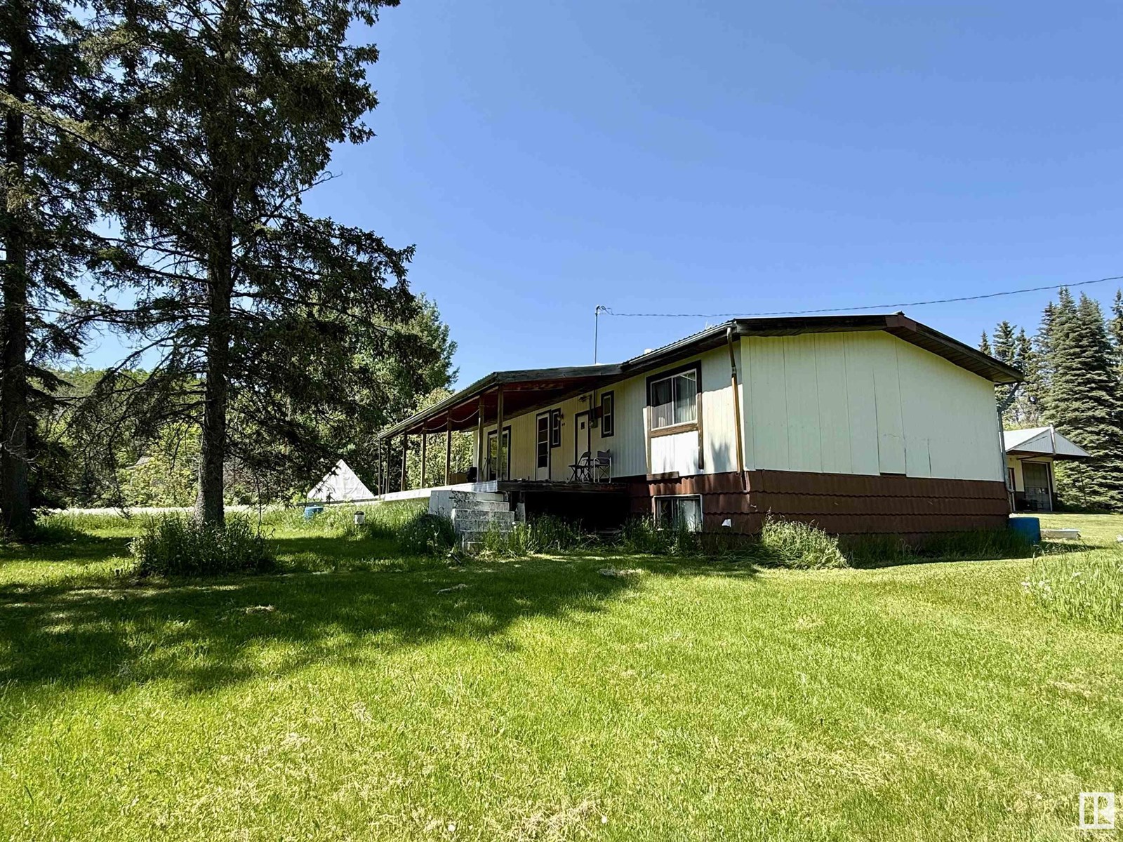 Photo 12 of 507 Lakeshore Drive Buck Lake, Rural Wetaskiwin County AB
