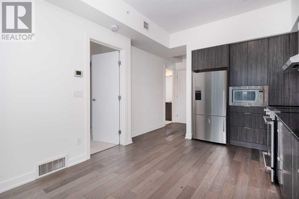 Single Family House for Sale in    Avenue SW Downtown Commercial Core Calgary 