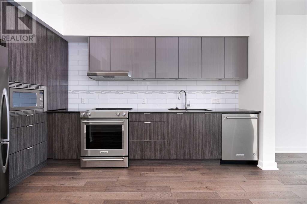 Single Family House for Sale in    Avenue SW Downtown Commercial Core Calgary 