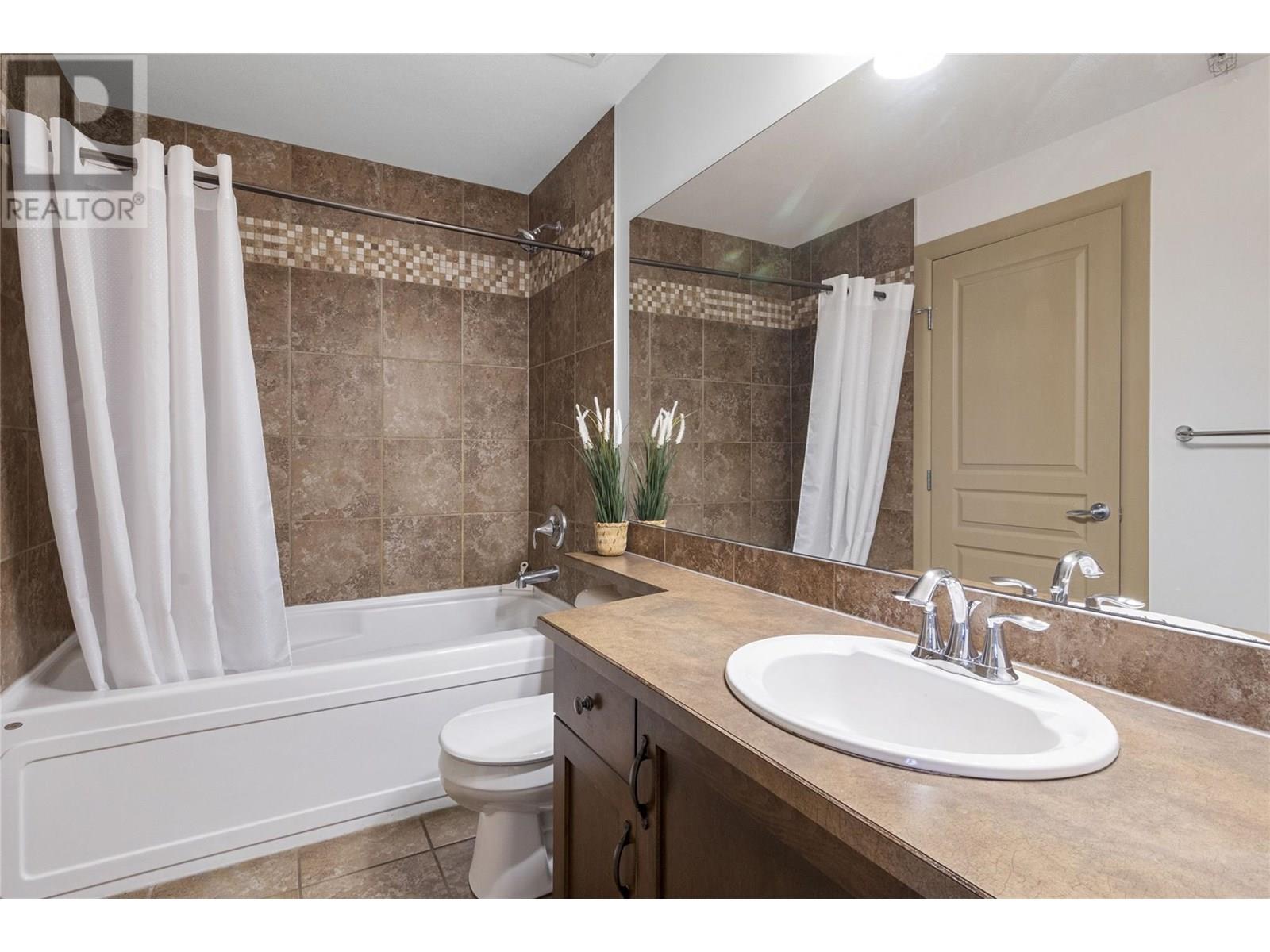 Photo 16 of 654 Cook Road Unit 412, Kelowna BC