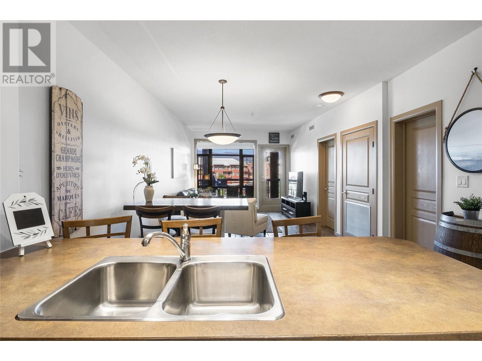 Photo 5 of 654 Cook Road Unit 412, Kelowna BC
