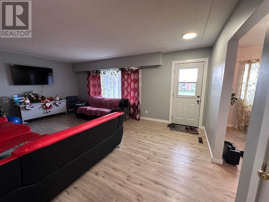 10318 103 Ave, Lac La Biche