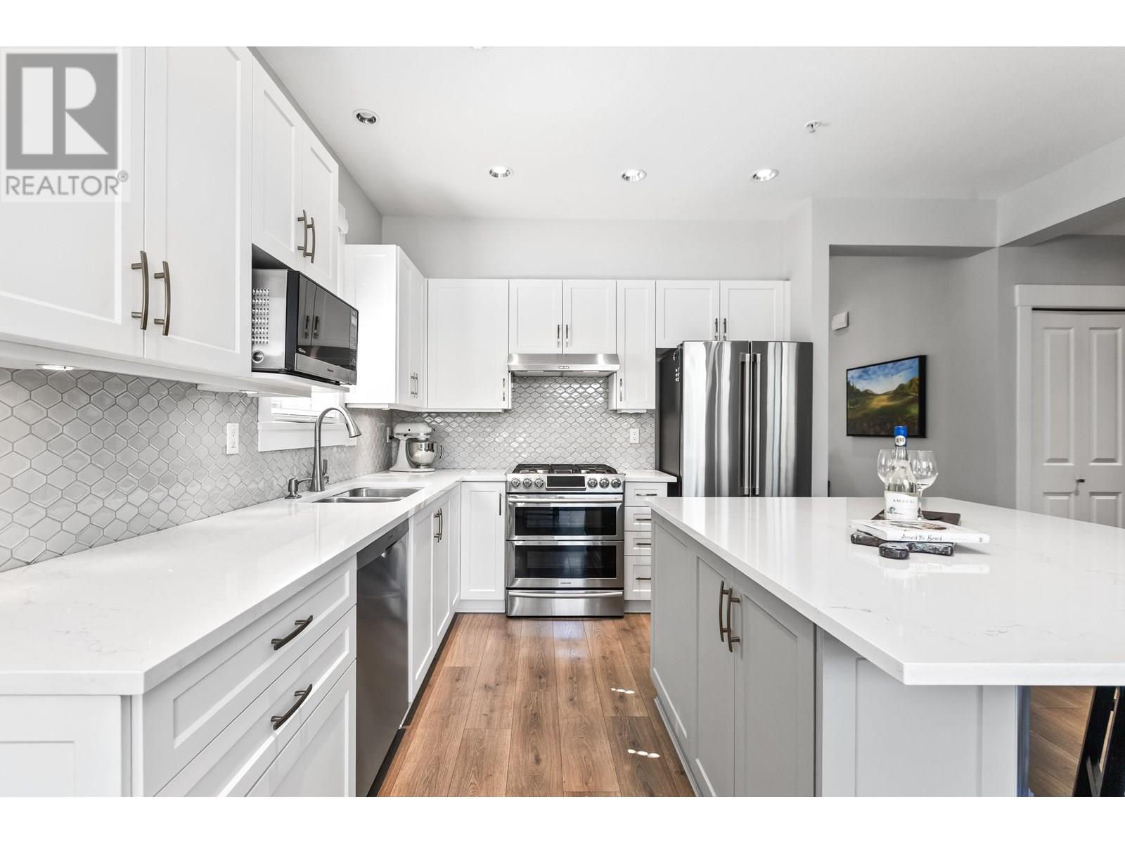 41 19452 FRASER WAY, Pitt Meadows real estate listing R3013835