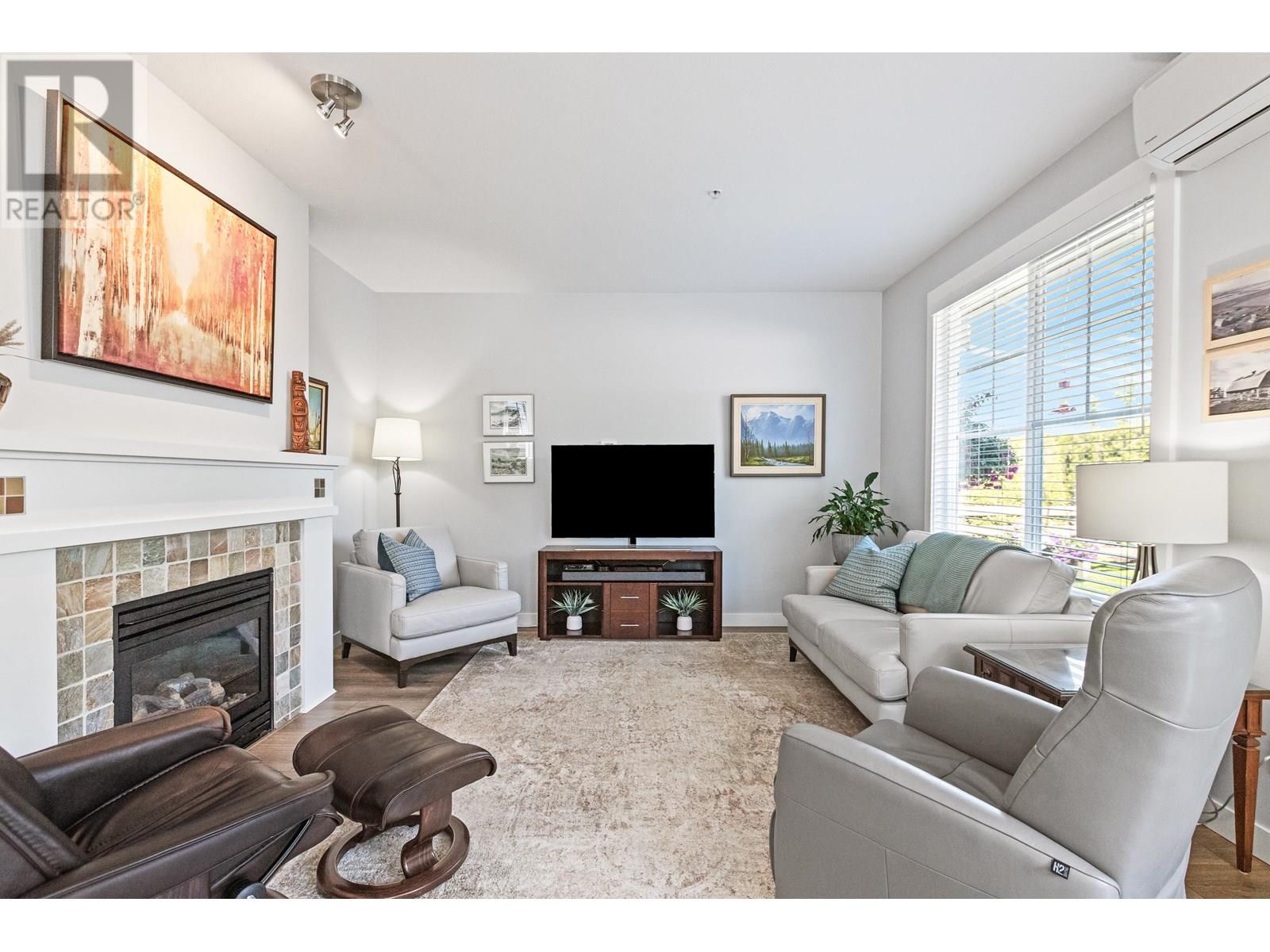 41 19452 FRASER WAY, Pitt Meadows real estate listing R3013835
