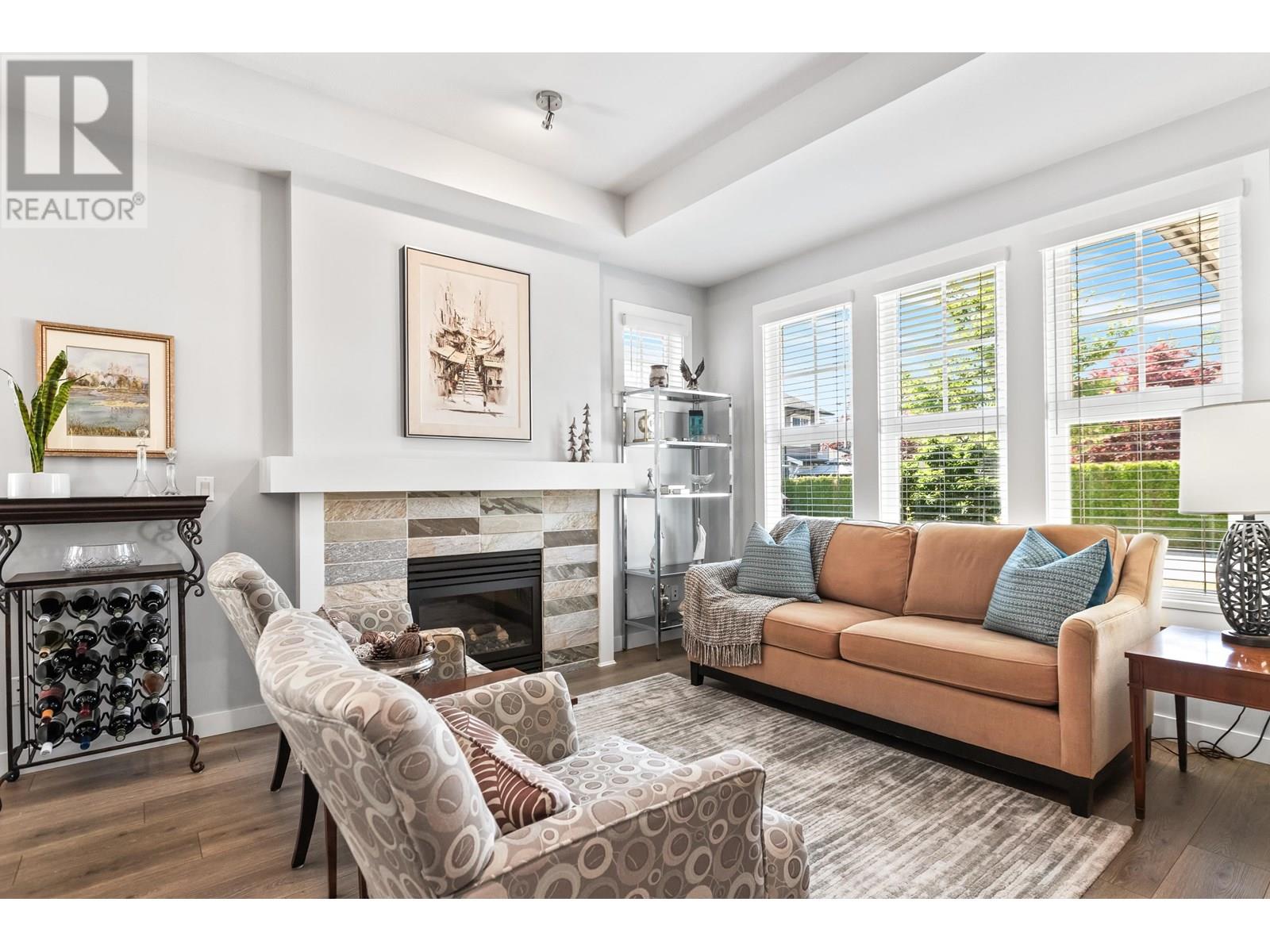 41 19452 FRASER WAY, Pitt Meadows real estate listing R3013835