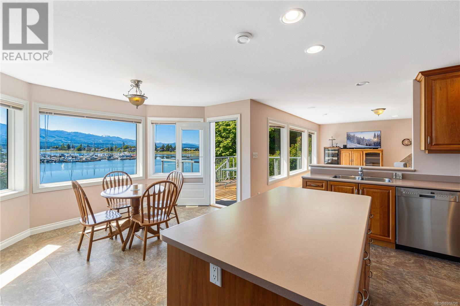 Photo 16 of 5384 Deep Bay Dr, Bowser BC