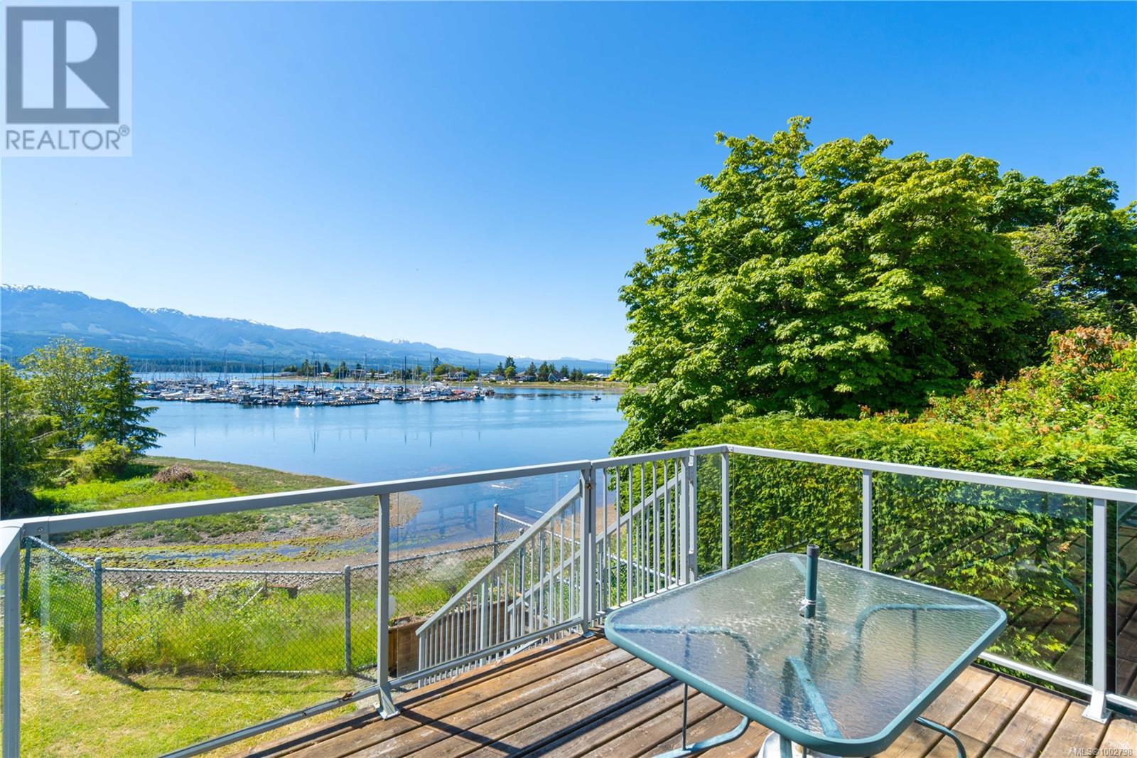 Photo 6 of 5384 Deep Bay Dr, Bowser BC