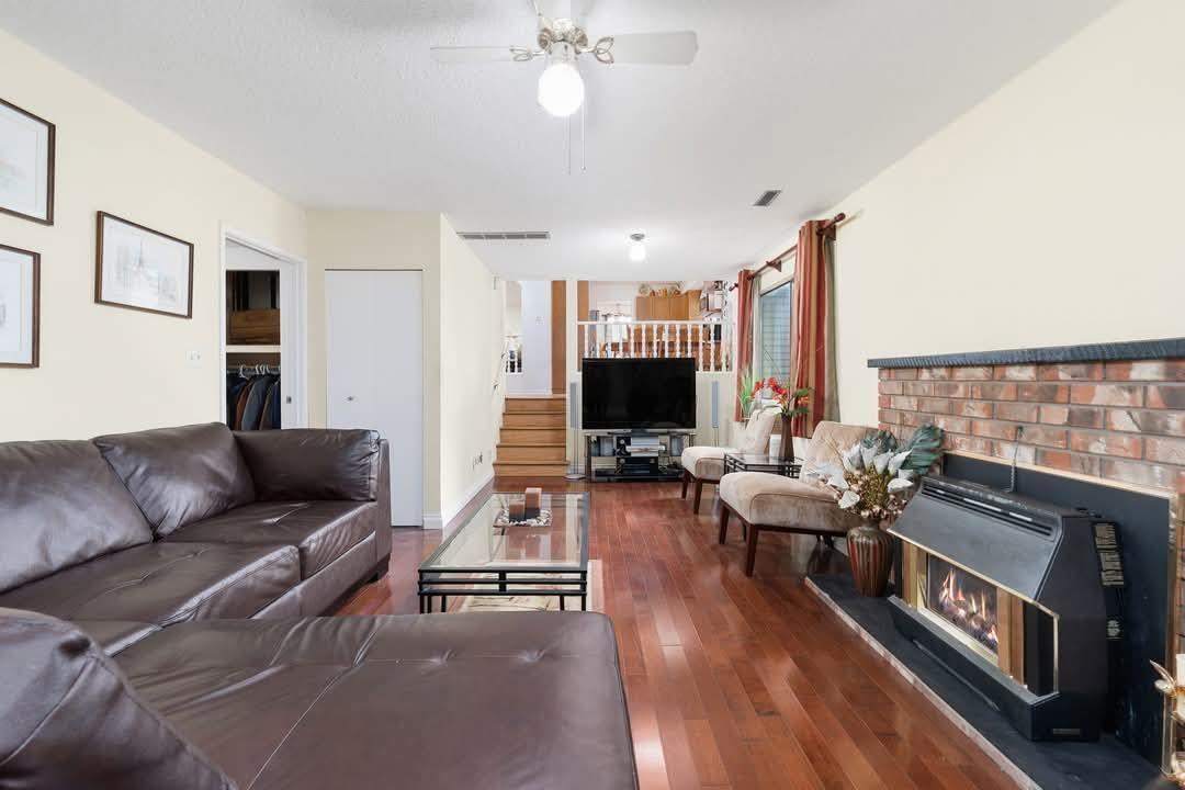 Photo 13 of 9297 151 Street, Surrey BC