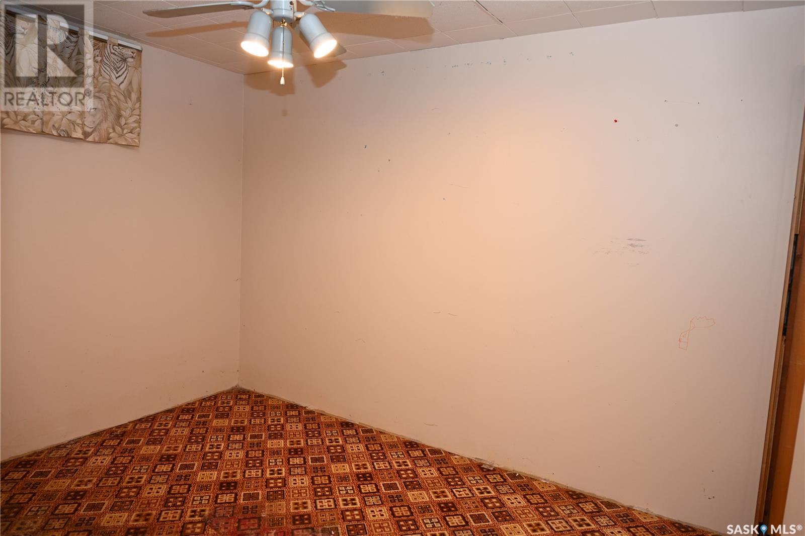 Single Family House Raised bungalow for Sale in  D AVENUE N Saskatoon 