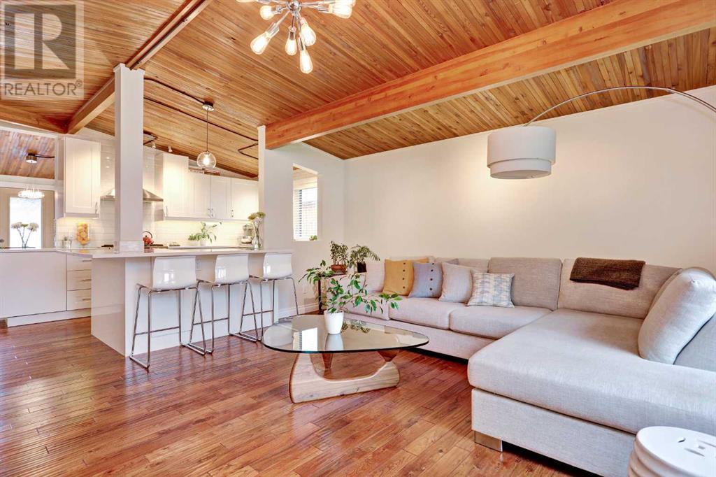 Single Family House Bungalow for Sale in  Brisebois Drive NW Brentwood Calgary 