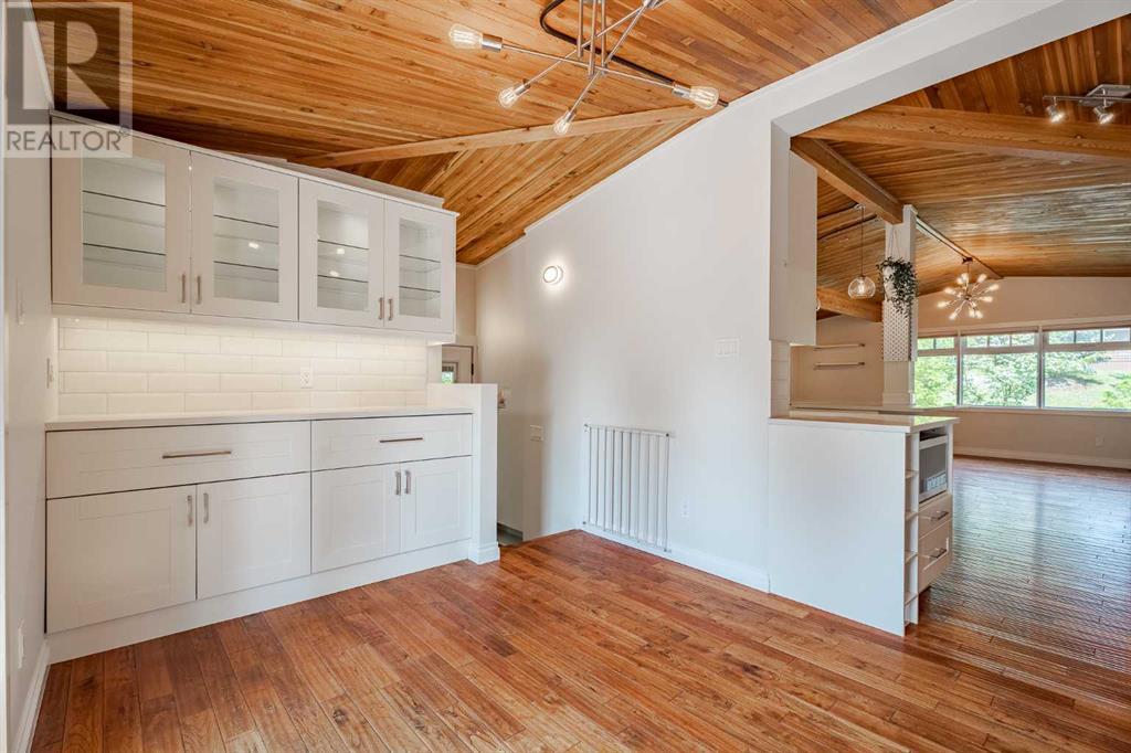 Single Family House Bungalow for Sale in  Brisebois Drive NW Brentwood Calgary 
