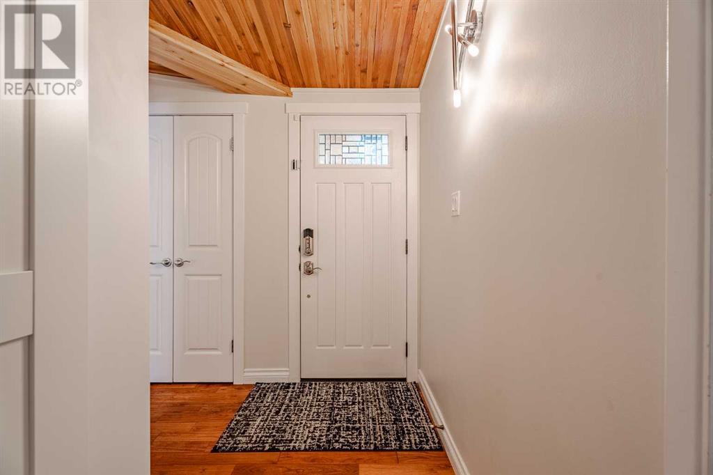 Single Family House Bungalow for Sale in  Brisebois Drive NW Brentwood Calgary 