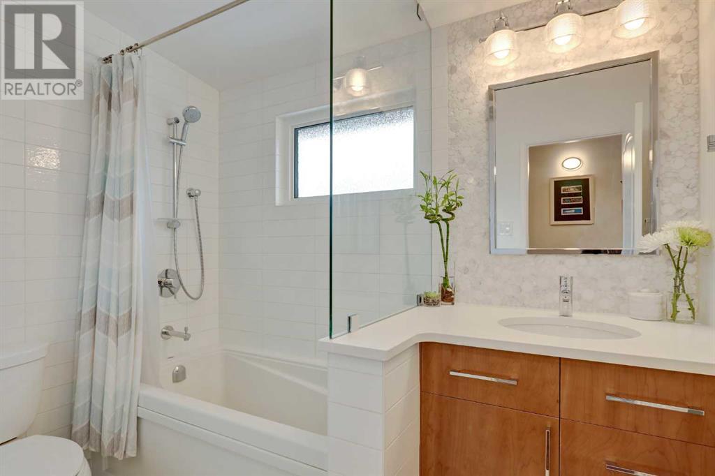 Single Family House Bungalow for Sale in  Brisebois Drive NW Brentwood Calgary 
