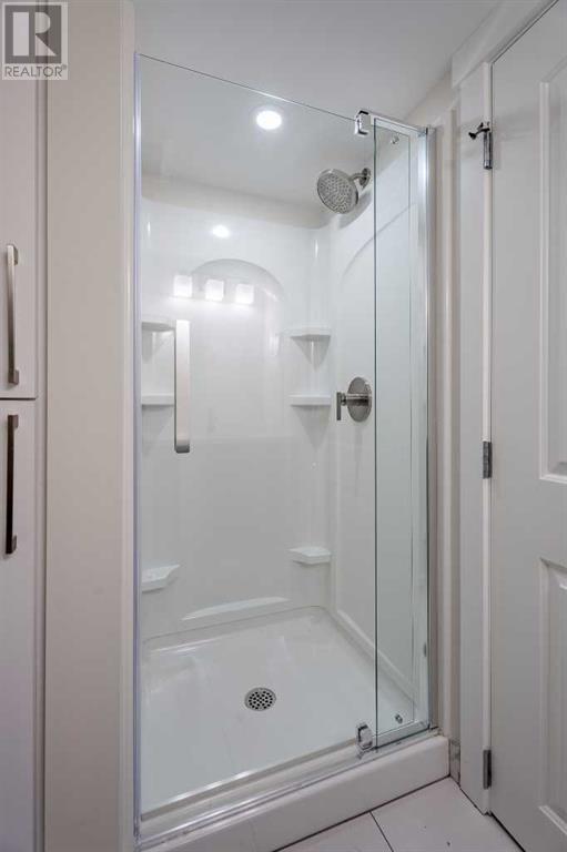 Single Family House Bungalow for Sale in  Brisebois Drive NW Brentwood Calgary 