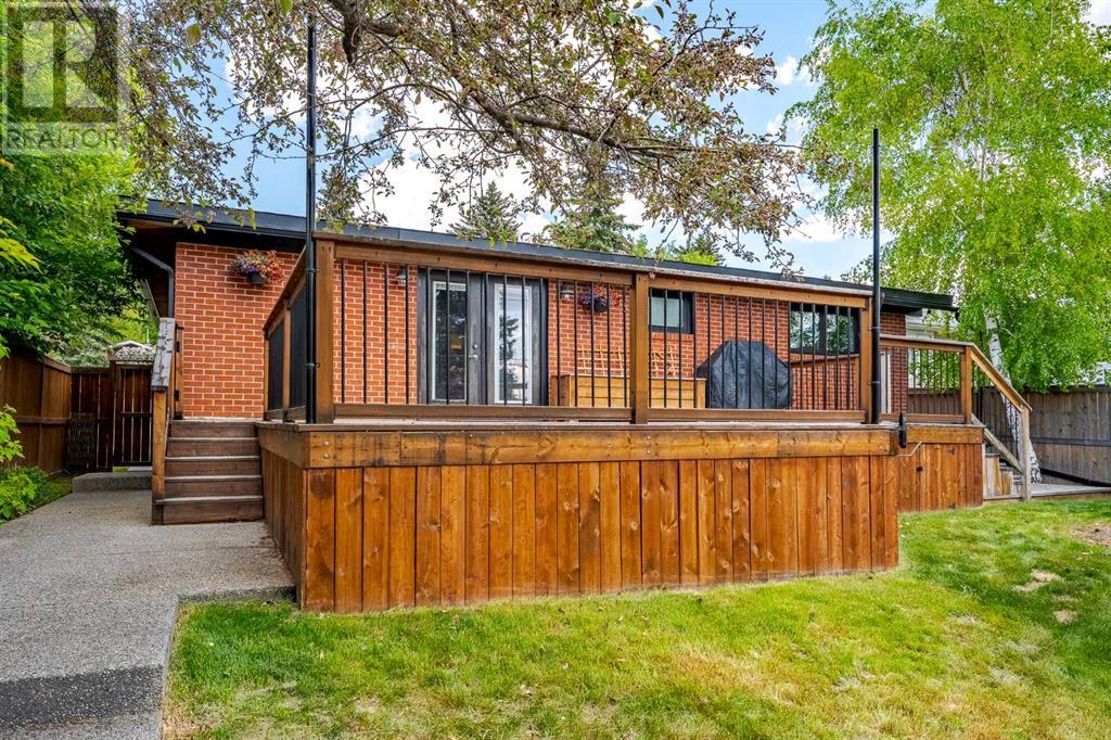 Single Family House Bungalow for Sale in  Brisebois Drive NW Brentwood Calgary 