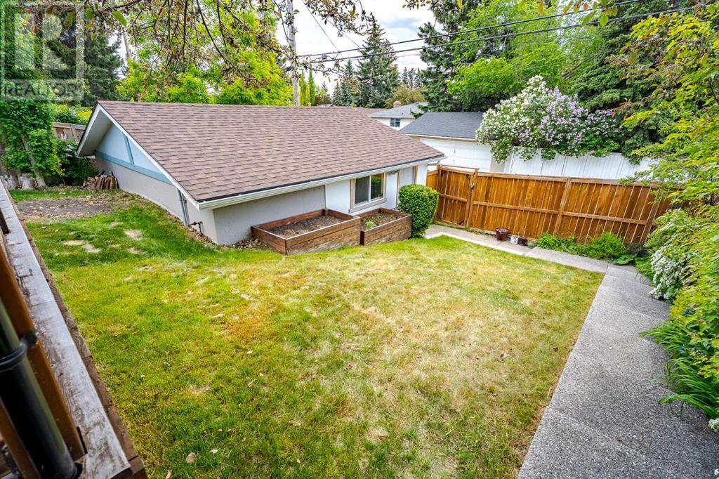 Single Family House Bungalow for Sale in  Brisebois Drive NW Brentwood Calgary 