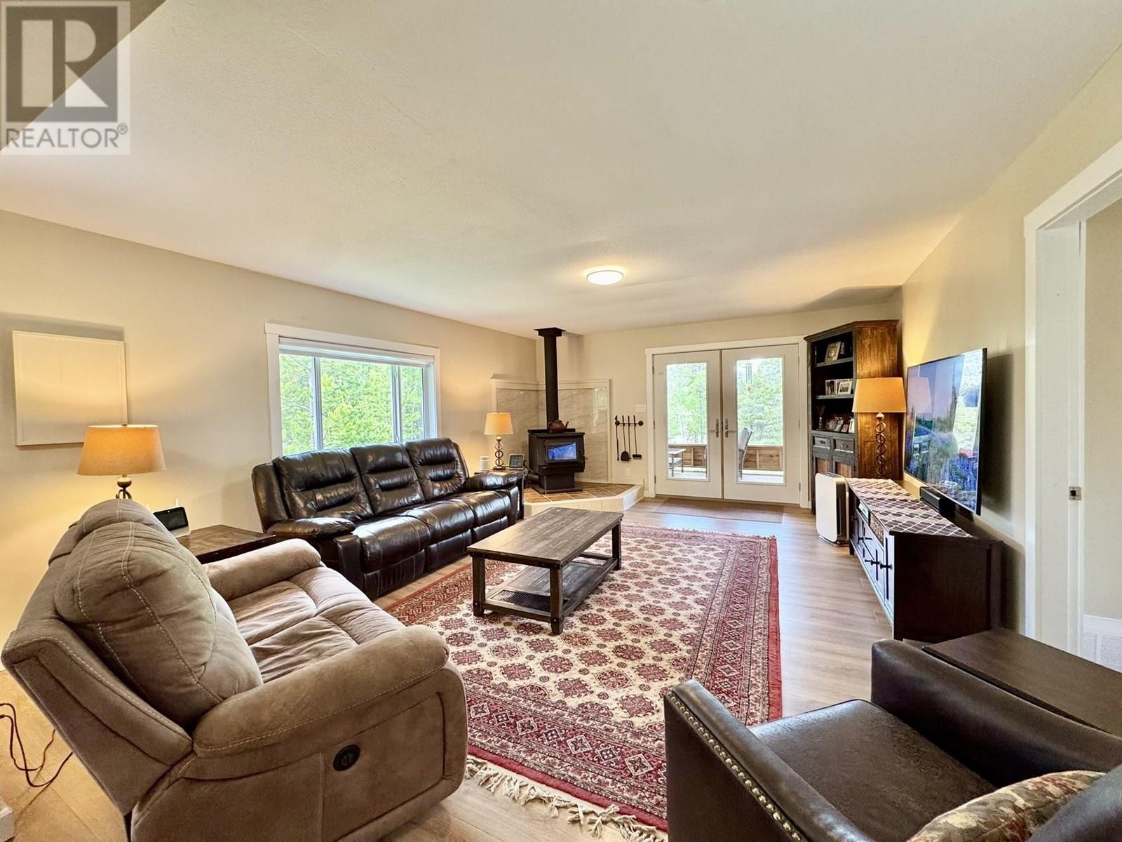 5606 LITTLE FORT 24 HIGHWAY, Lone Butte
