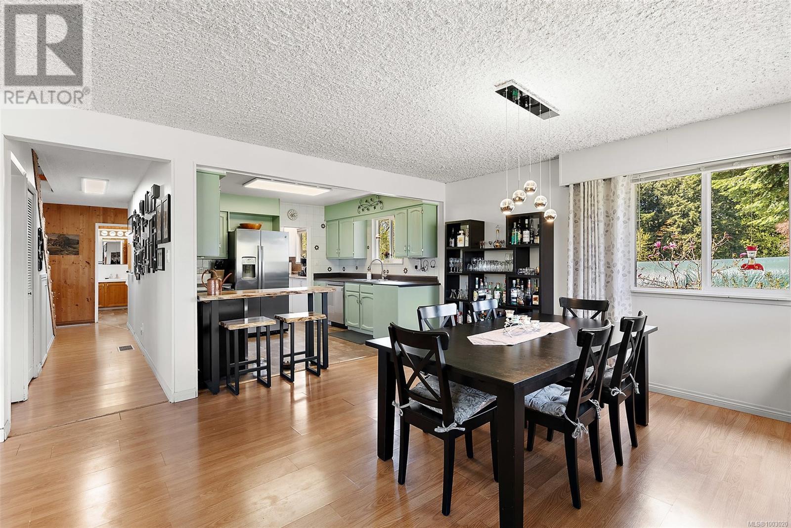 Photo 15 of 3574 Cowichan Lake Rd, Duncan BC