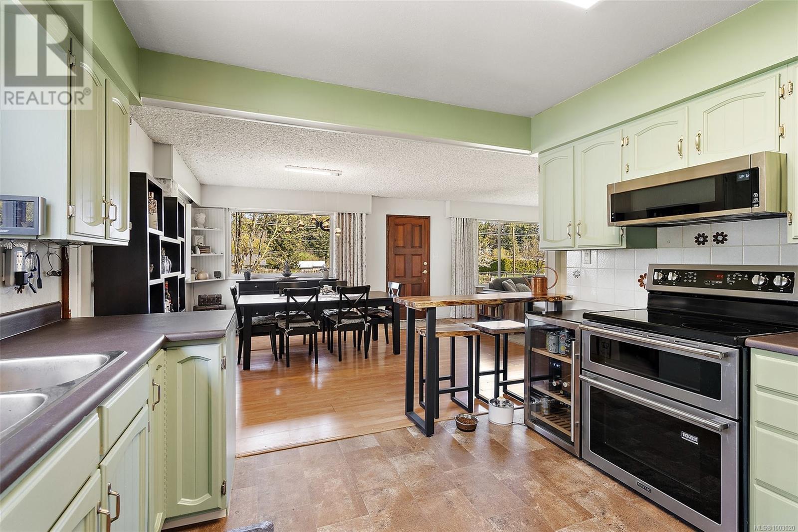 Photo 19 of 3574 Cowichan Lake Rd, Duncan BC