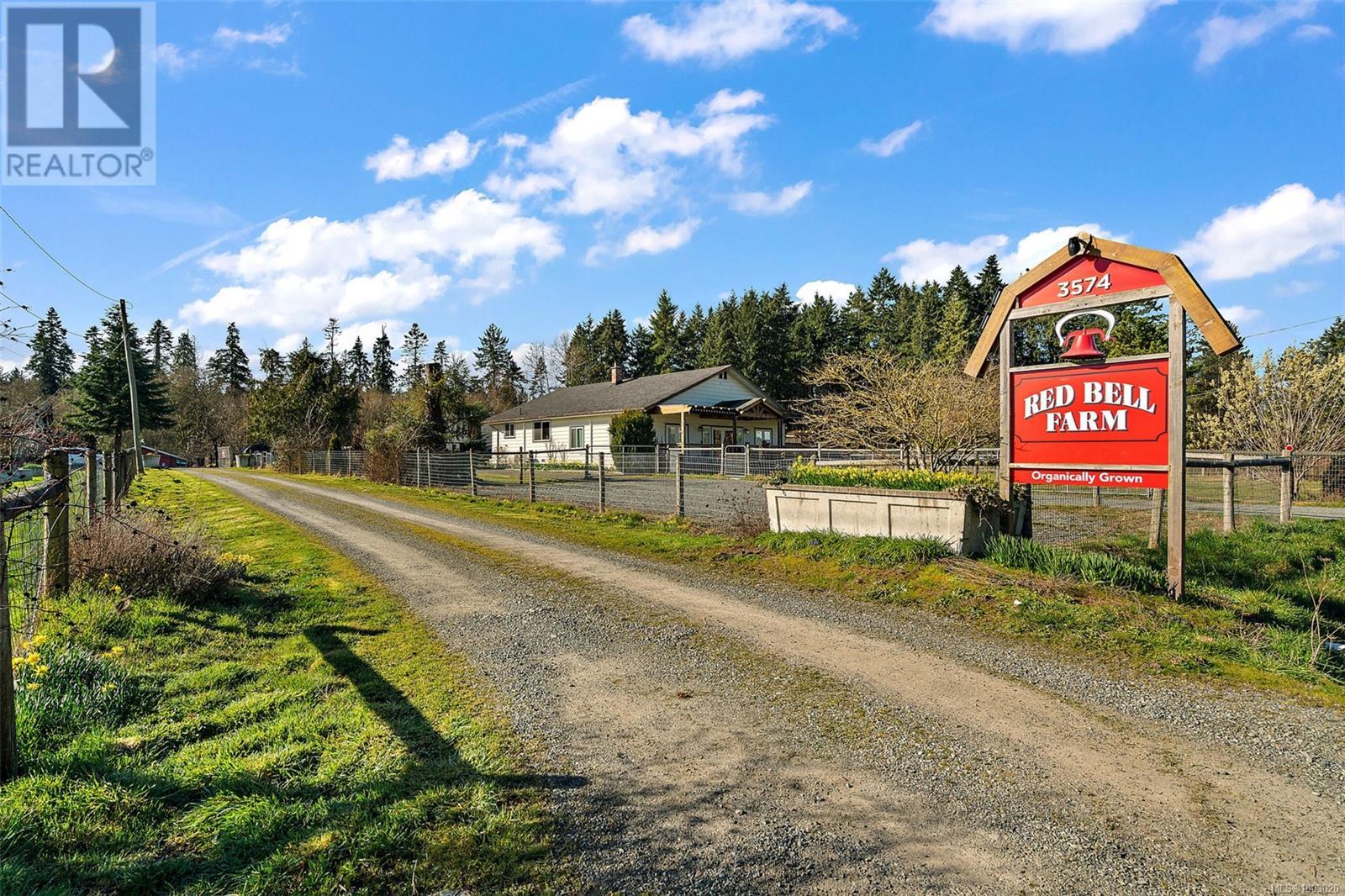 Photo 3 of 3574 Cowichan Lake Rd, Duncan BC