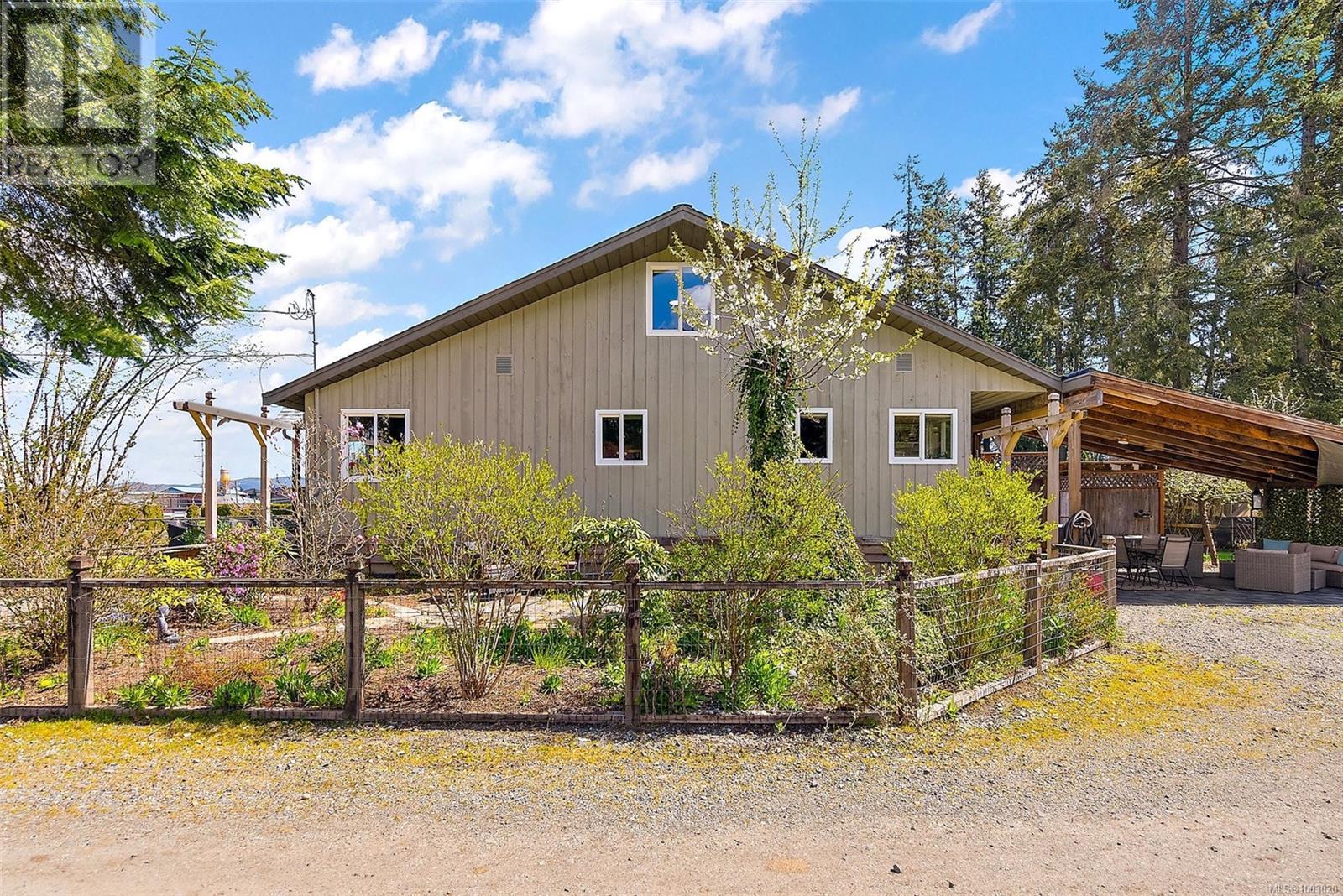 Photo 31 of 3574 Cowichan Lake Rd, Duncan BC