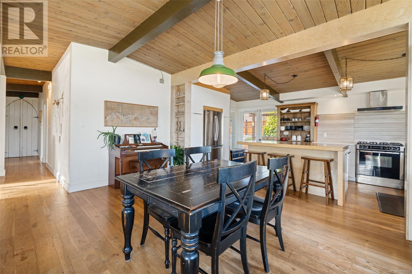 996 GREENRIDGE CRES - Image 19