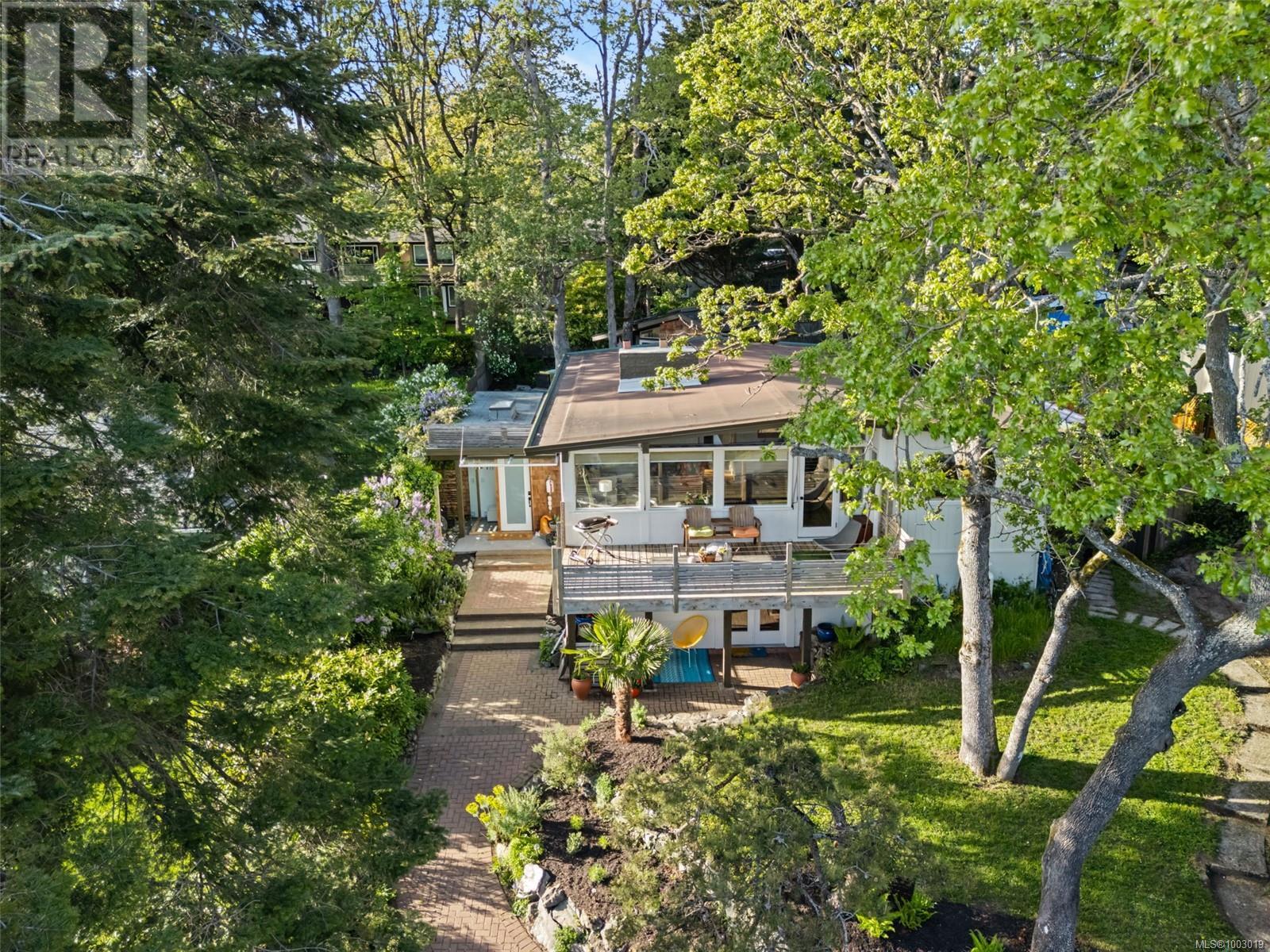 996 GREENRIDGE CRES - Image 3