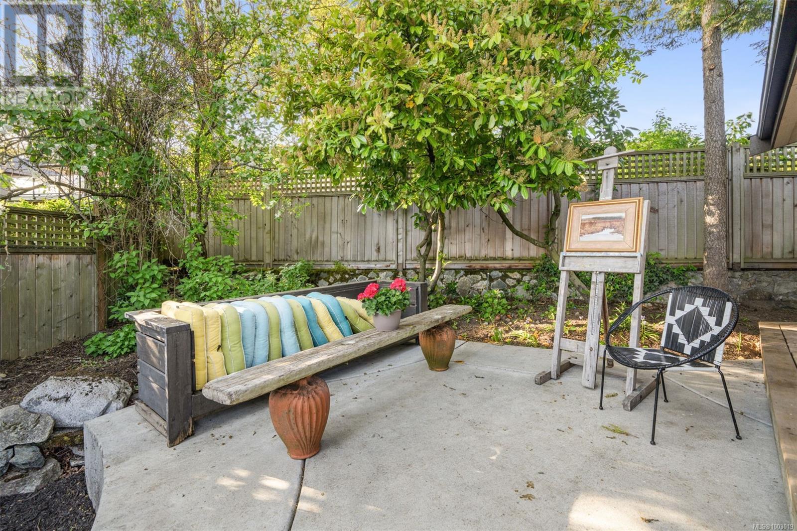 996 GREENRIDGE CRES - Image 31