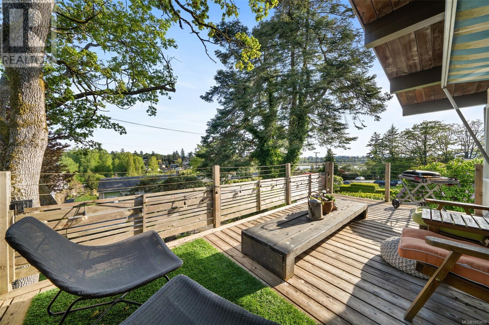 996 GREENRIDGE CRES - Image 9