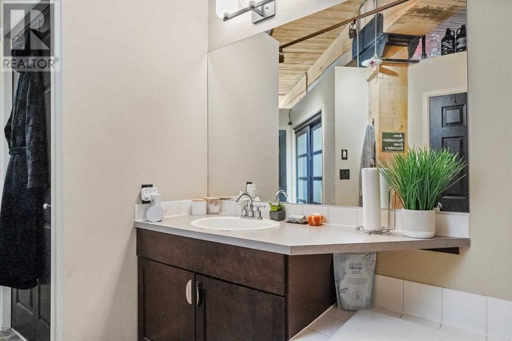 Single Family House Loft for Sale in    Avenue SW Beltline Calgary 