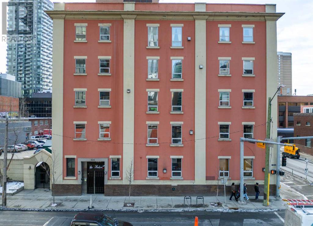 Single Family House Loft for Sale in    Avenue SW Beltline Calgary 