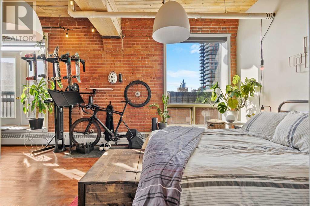 Single Family House Loft for Sale in    Avenue SW Beltline Calgary 