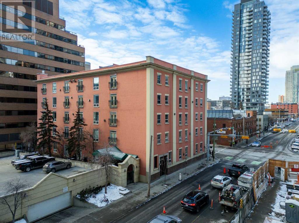 Single Family House Loft for Sale in    Avenue SW Beltline Calgary 