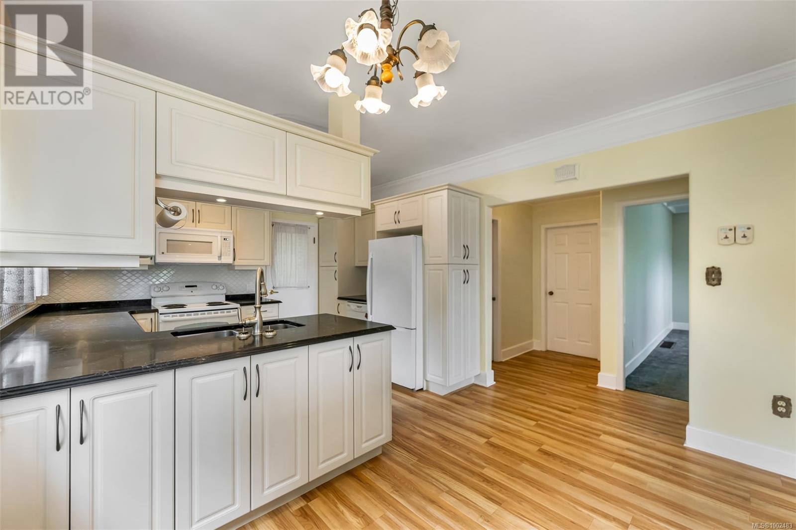 Photo 7 of 2375 Townend Rd, Duncan BC
