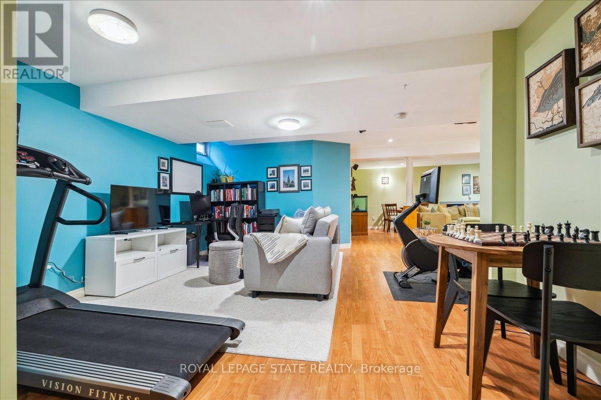Photo 34 of 51 Napa Lane, Hamilton ON