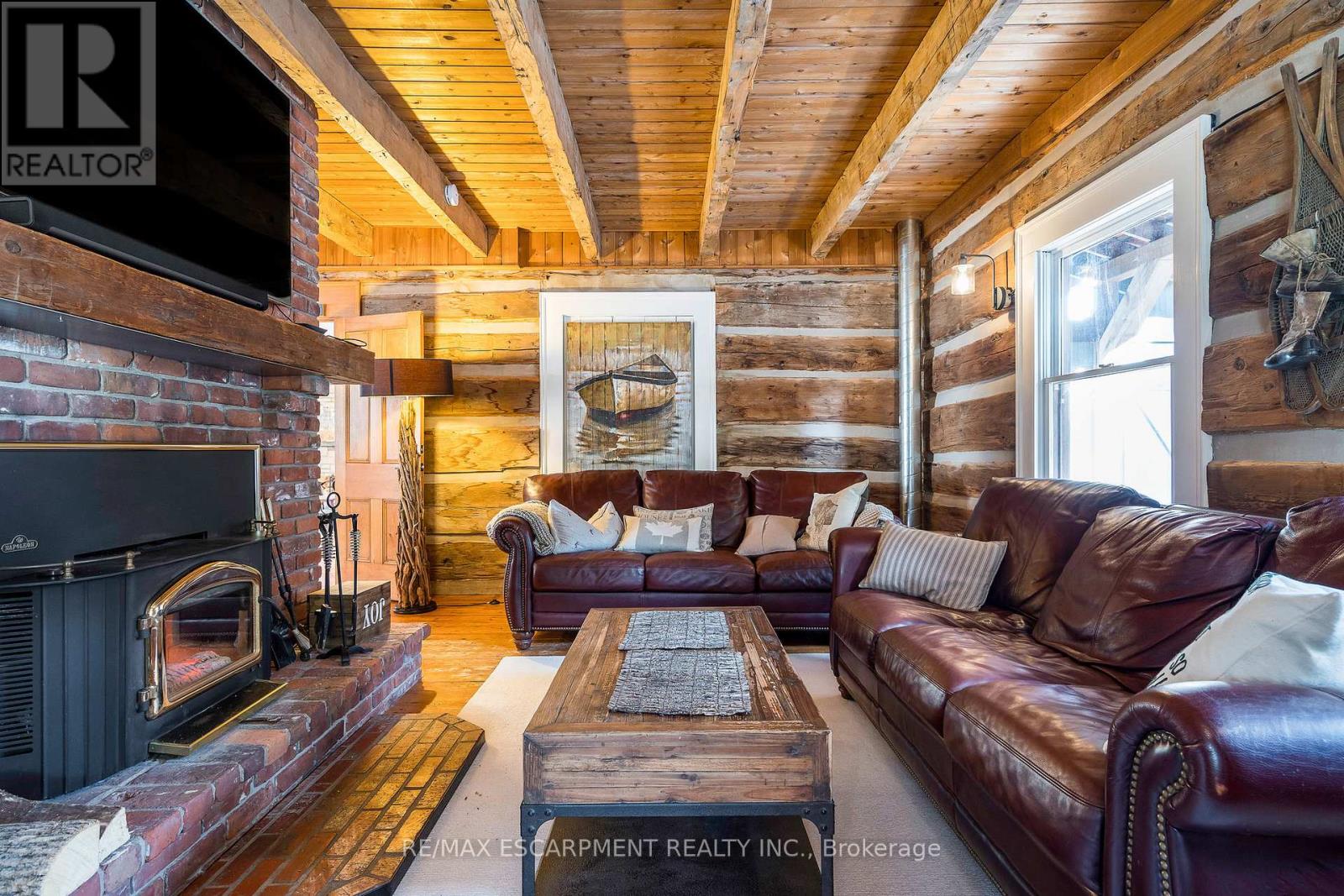 Photo 13 of 4 Buckingham Boulevard, Collingwood ON