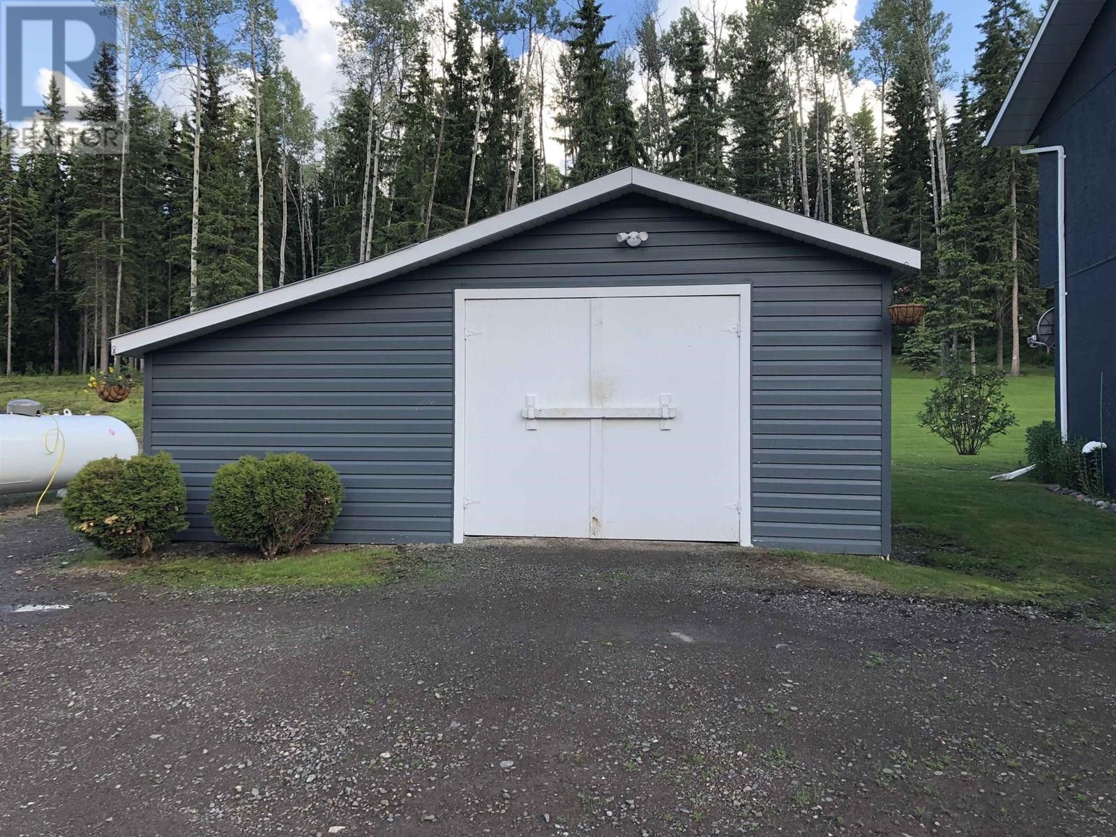 415 BEACH Road, Burns Lake