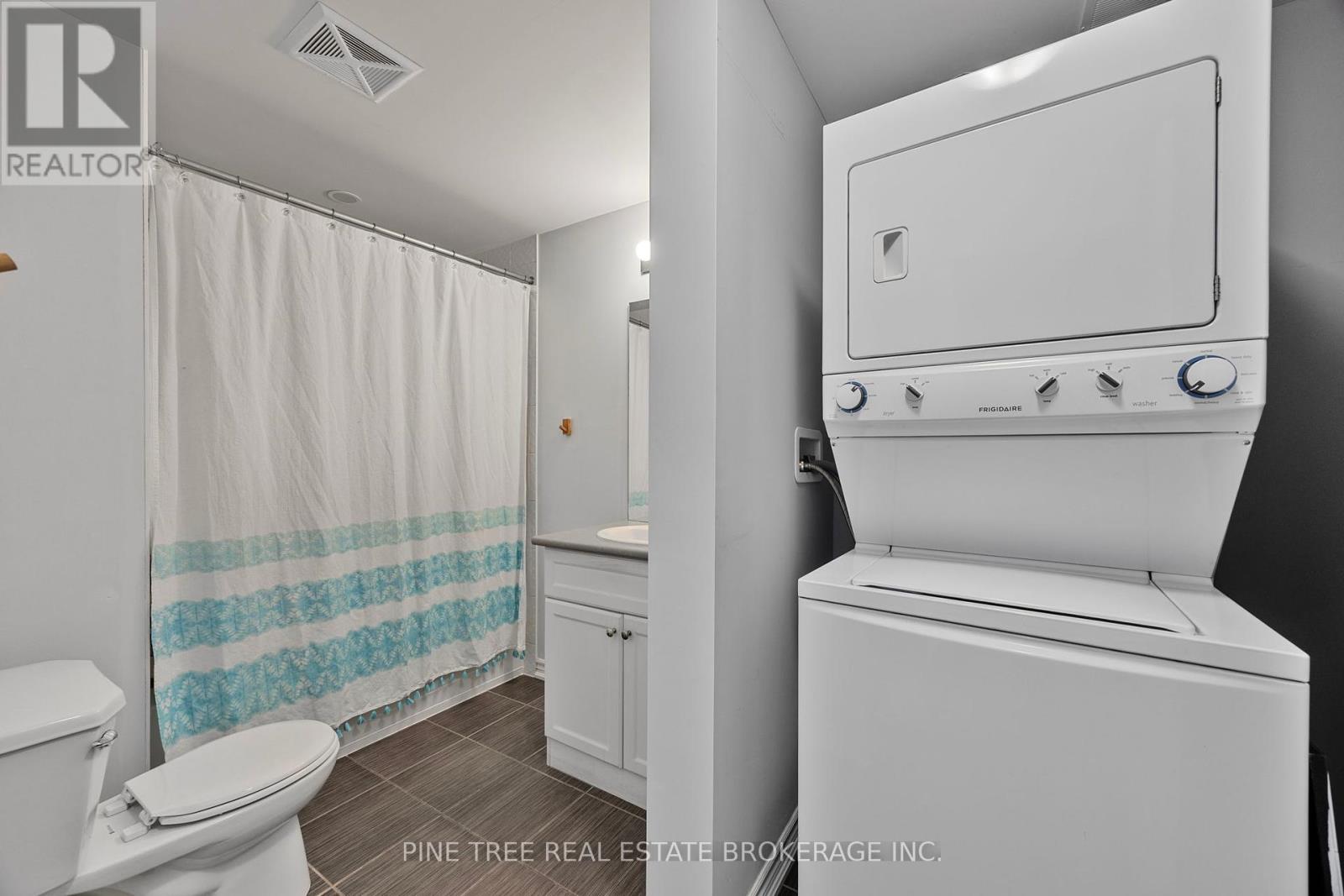 Photo 6 of 205 720 Yonge Street, Barrie ON