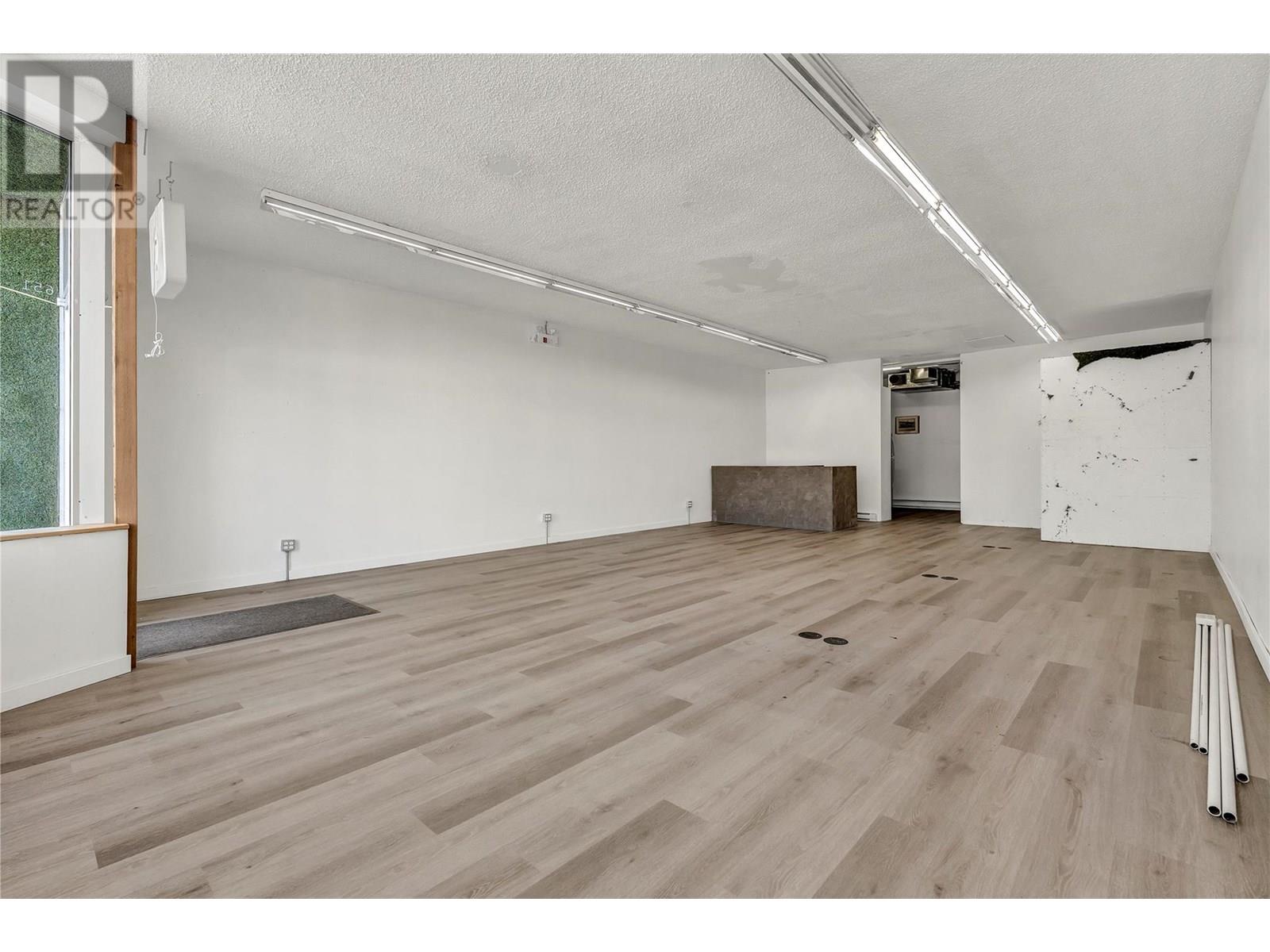  651 MAIN Street, Penticton