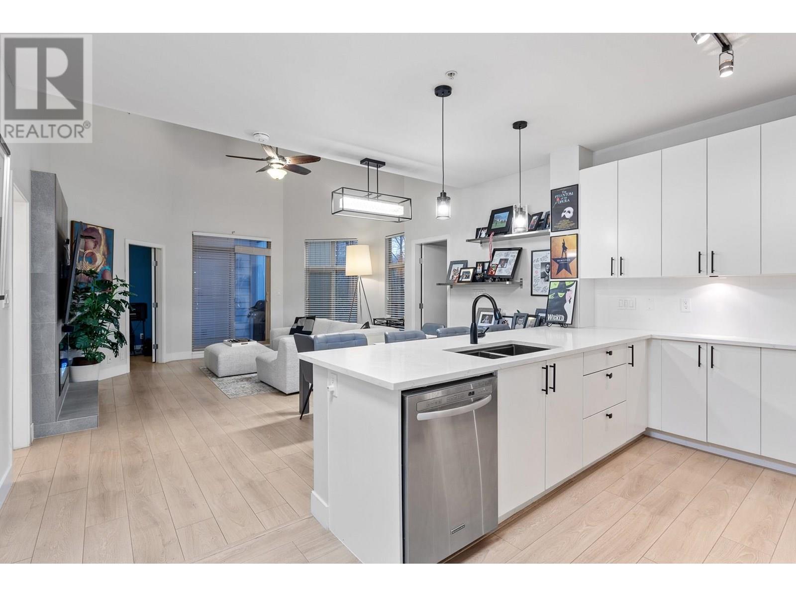 408 101 MORRISSEY ROAD, Port Moody real estate listing R2993450